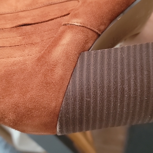 Charles by charles david "Shopper" Kid Suede Bootie - Picture 7 of 10